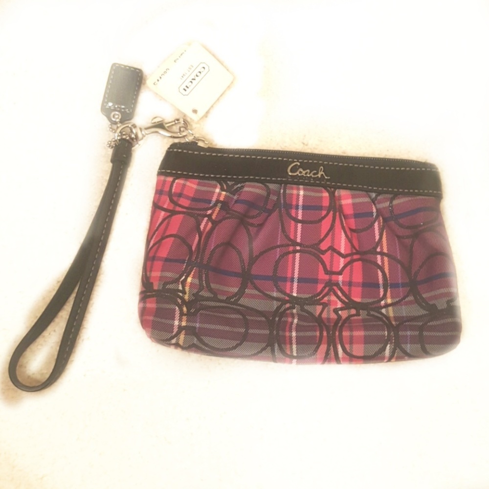 🆕 coach • wristlet clutch purse